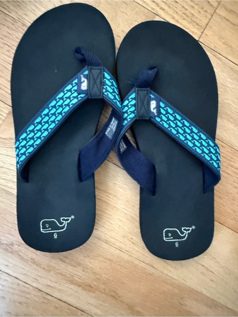 Kids Vineyard Vines Patterned Flip Flops